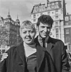 Tom Jones wife